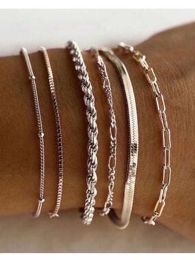 New! Silver Bracelet Stack Set (1020) NWOT